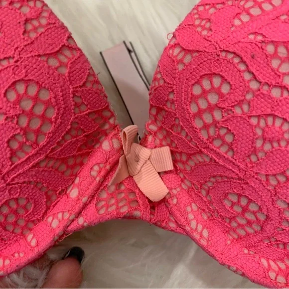 Victorias Secret Body by Victoria Perfect Shape bra - Picture 3 of 13